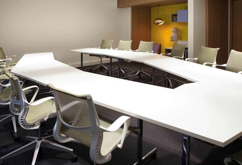 Novotel Fontainebleau Ury