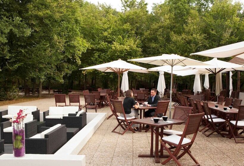 Novotel Fontainebleau Ury