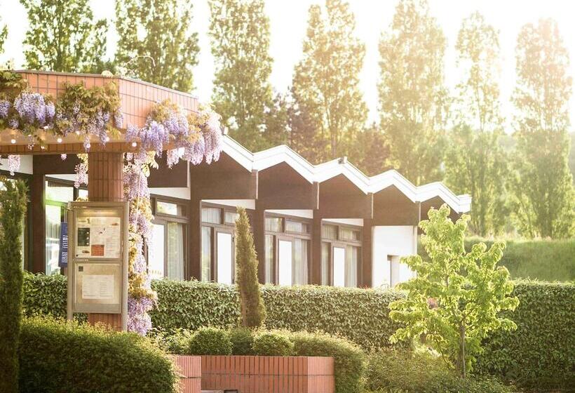 Novotel Mâcon Nord Autoroute Du Soleil