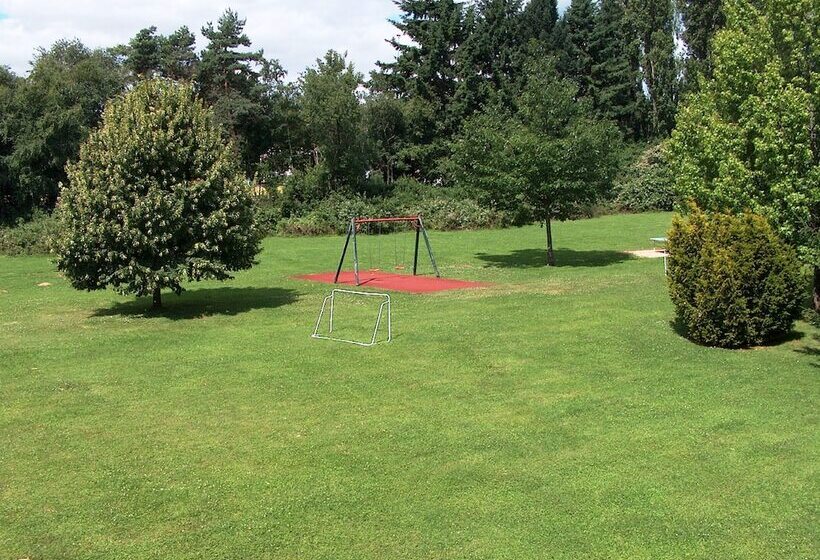 Novotel Mâcon Nord Autoroute Du Soleil