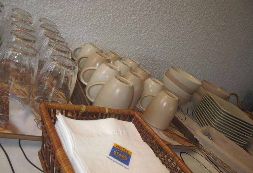 Отель Stars Dijon Sud