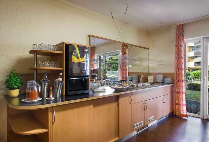 בית מלון כפרי Acora Bonn Living The City