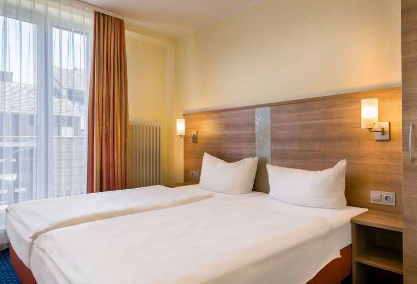 בית מלון כפרי Acora Bonn Living The City