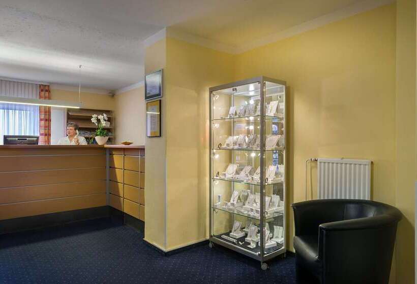 בית מלון כפרי Acora Bonn Living The City