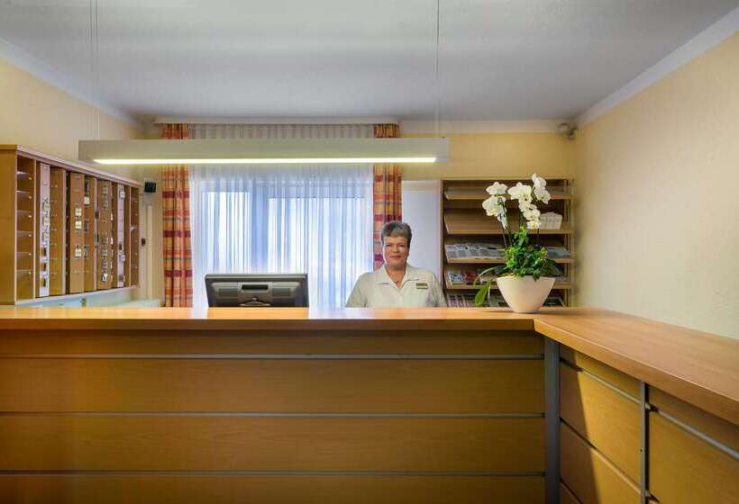 هتل Acora Bonn Living The City