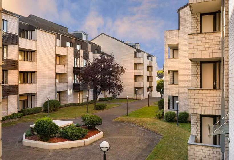 בית מלון כפרי Acora Bonn Living The City