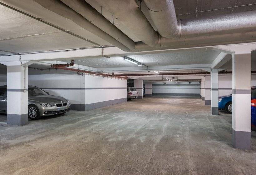 בית מלון כפרי Acora Bonn Living The City