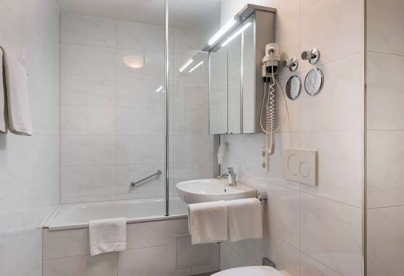 هتل Acora Karlsruhe Zentrum Living The City