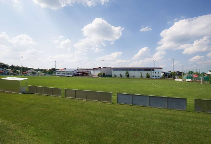 Отель Bayerischer Hof Miesbach, Bw Premier Collection