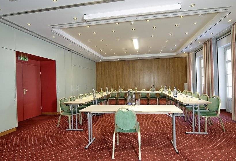 Отель Bayerischer Hof Miesbach, Bw Premier Collection