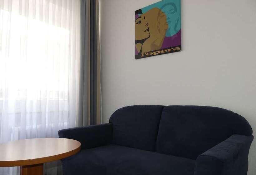 فندق Callas  Am Dom