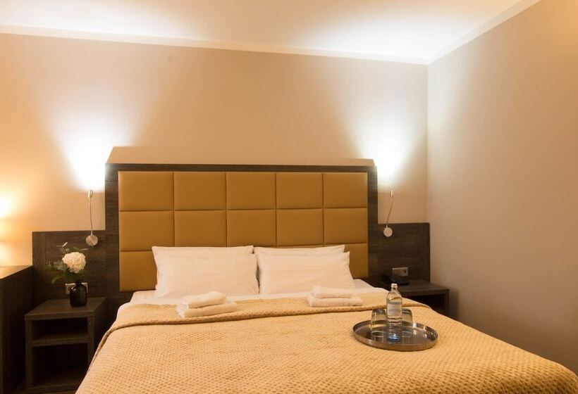 هتل Delta Am Potsdamer Platz