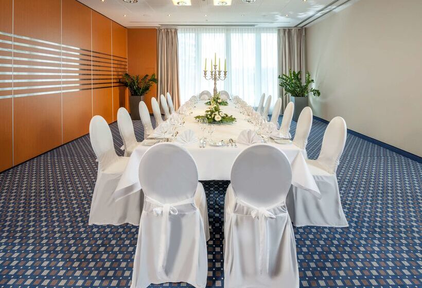 ホテル Dorint Am Nürburgring Hocheifel