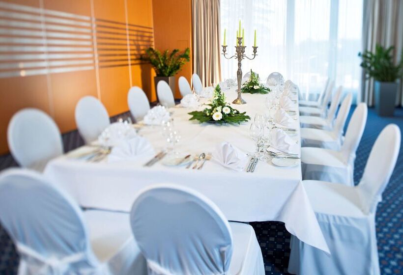 ホテル Dorint Am Nürburgring Hocheifel