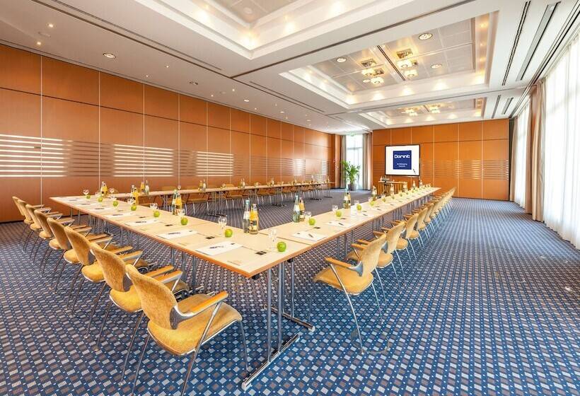 ホテル Dorint Am Nürburgring Hocheifel