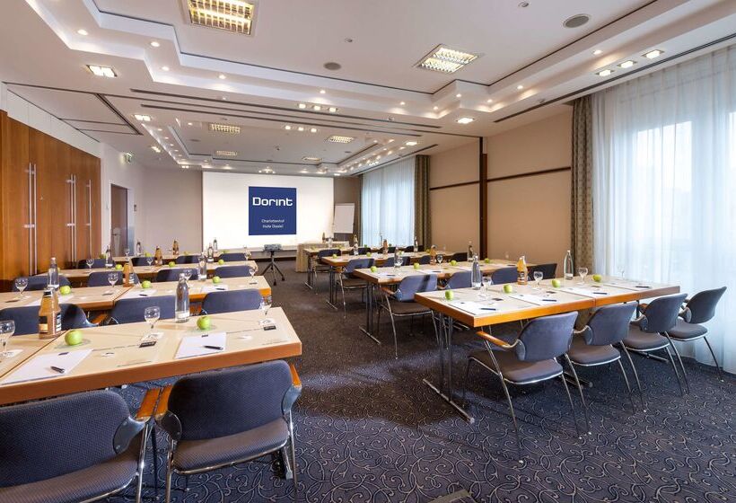 בית מלון כפרי Dorint Charlottenhof Halle