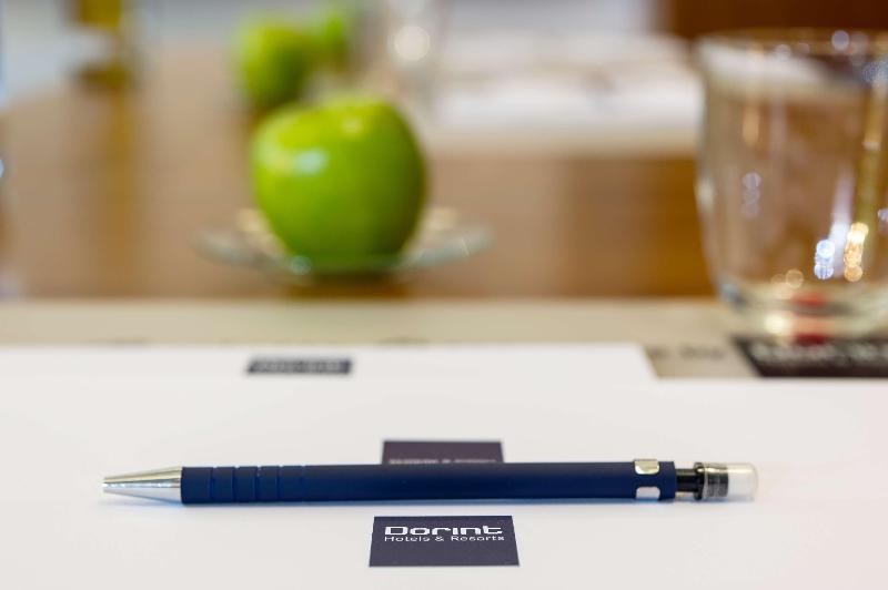 בית מלון כפרי Dorint Charlottenhof Halle