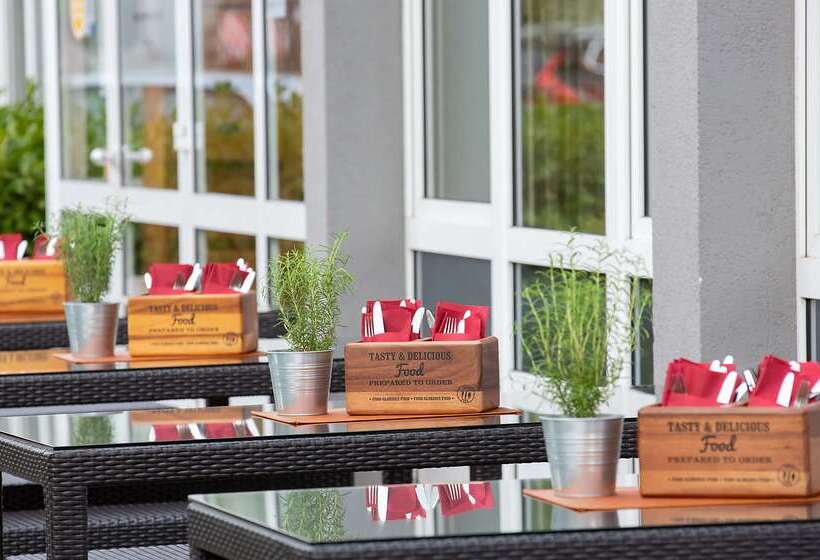 Отель Essential By Dorint Remscheid