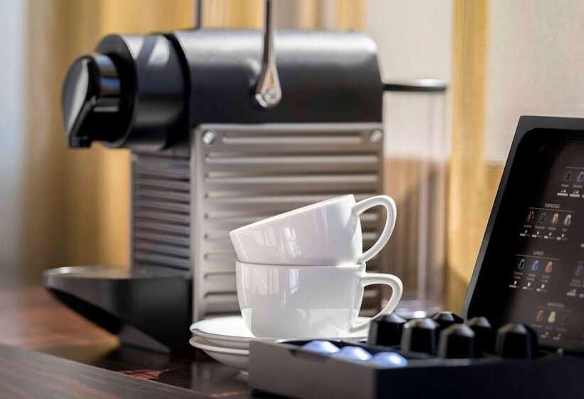 호텔 Four Points By Sheraton Munich Arabellapark