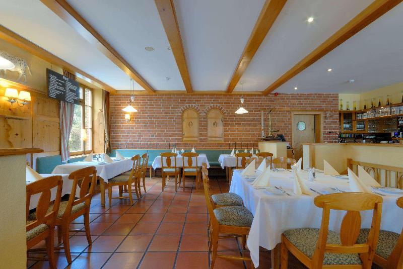 בית מלון כפרי Golden Tulip Luebecker Hof