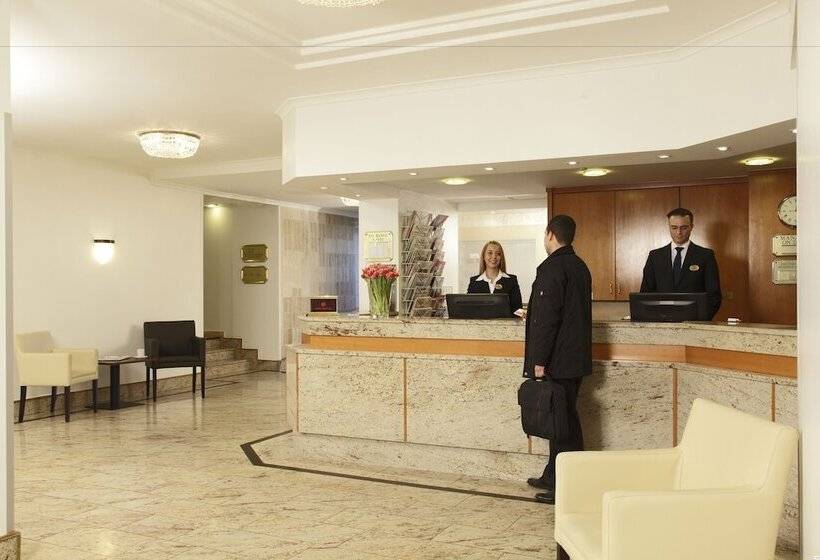 H4 Hotel Frankfurt Messe