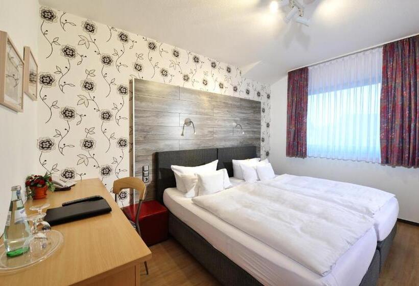 Отель & Wirtshaus Hansen