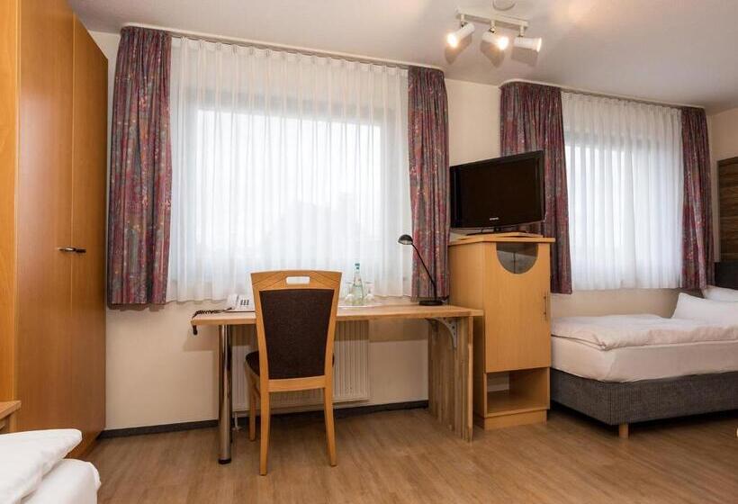 Отель & Wirtshaus Hansen