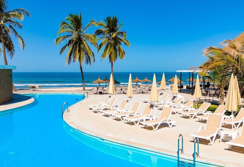 هتل Kombo Beach Resort