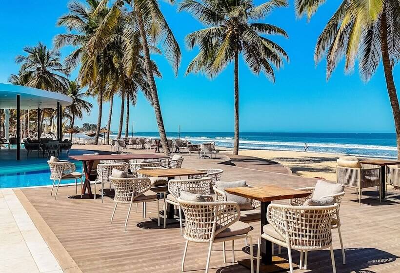 هتل Kombo Beach Resort