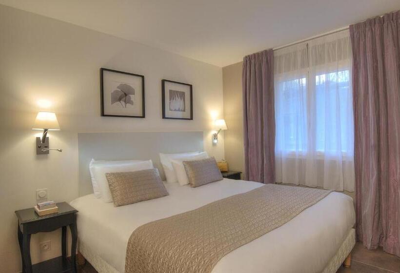 호텔 La Bastide De L'oliveraie