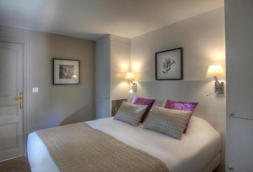 호텔 La Bastide De L'oliveraie