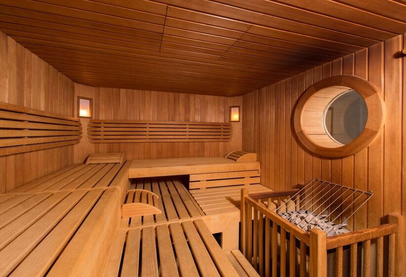 فندق NH München Unterhaching