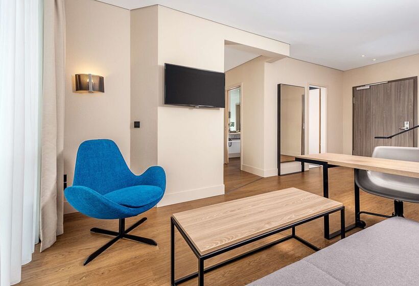 호텔 NH München Unterhaching