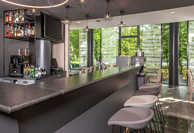 فندق NH München Unterhaching