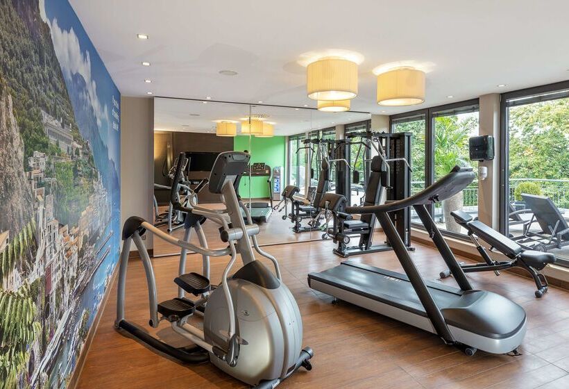 酒店 NH Stuttgart Airport