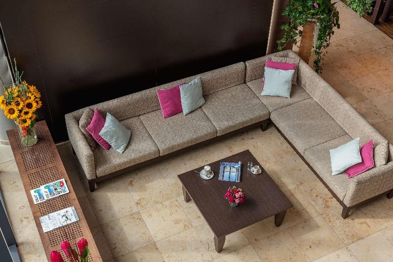 هتل NH Stuttgart Airport