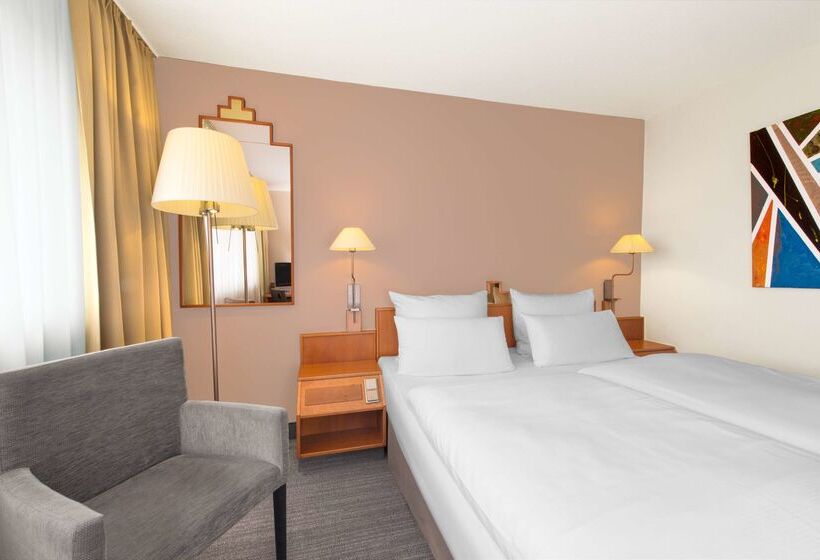 هتل Spark By Hilton Stuttgart Sindelfingen