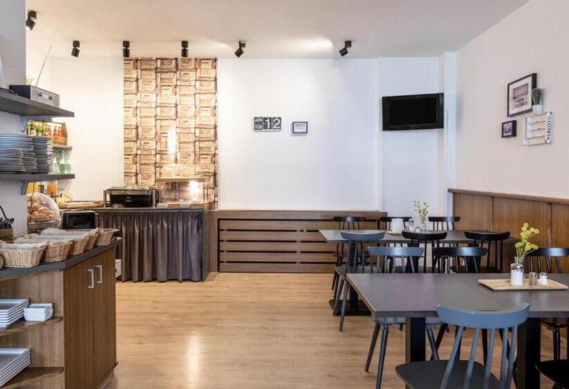 Theambassador Hotel I Essen City