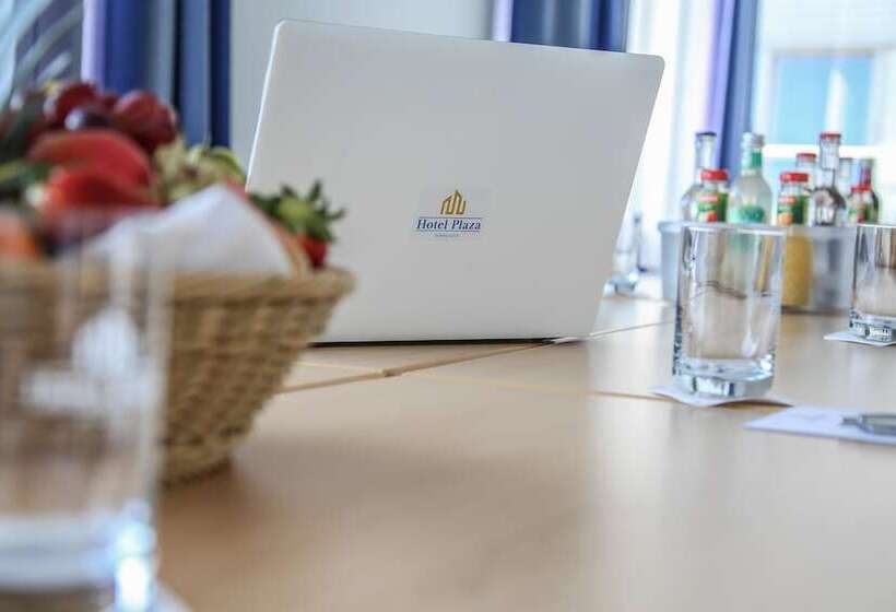 בית מלון כפרי Plaza Hannover