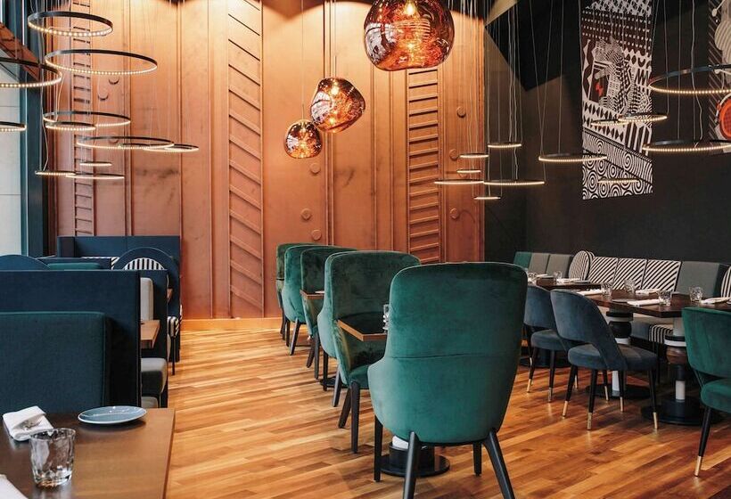 هتل Pullman Berlin Schweizerhof