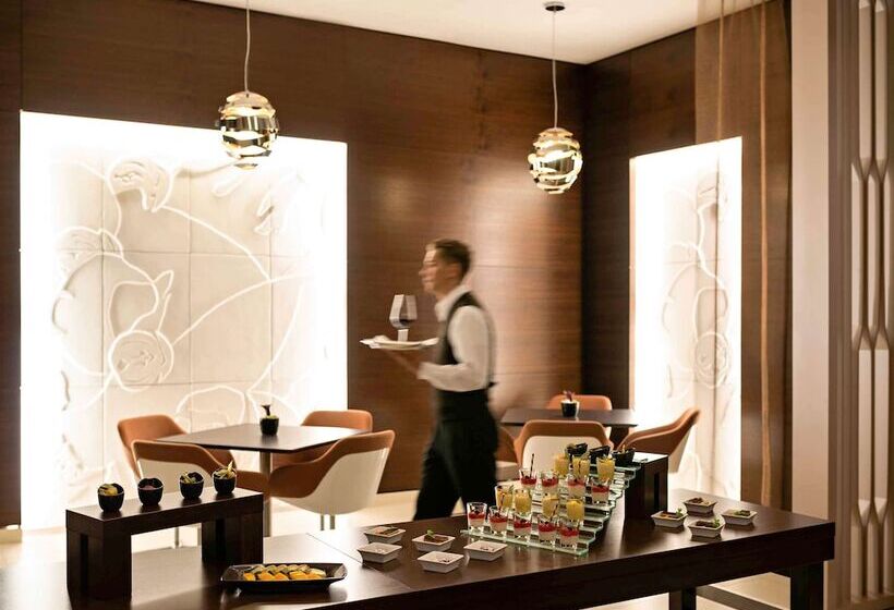 هتل Pullman Berlin Schweizerhof