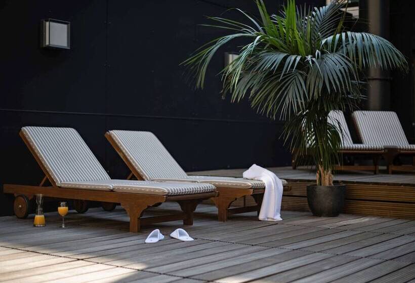 هتل Pullman Berlin Schweizerhof