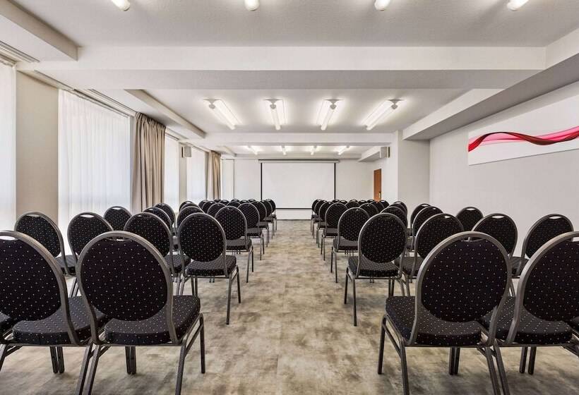 ホテル Good Morning Halle Leipzig