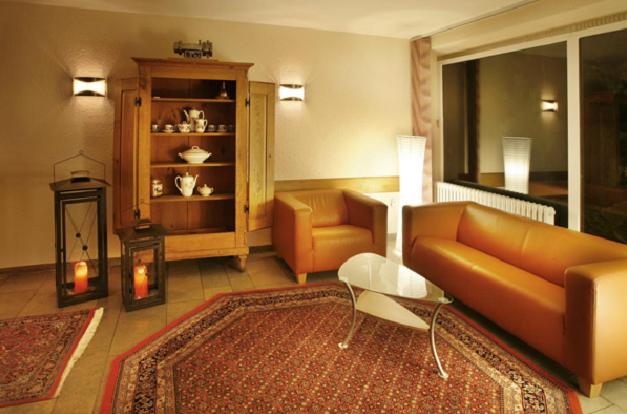 Отель Restaurant Esbach Hof