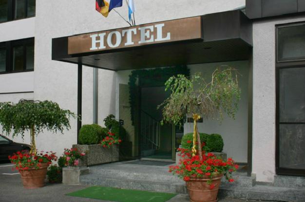 Отель Restaurant Esbach Hof