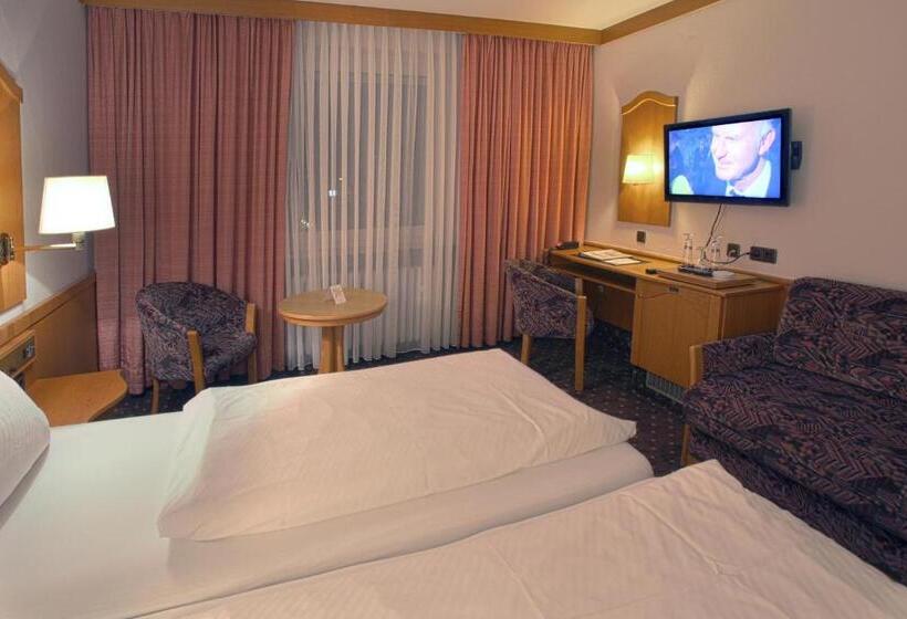 Отель Restaurant Esbach Hof