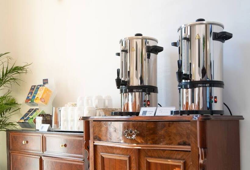 هتل Safestay Berlin Kurfurstendamm