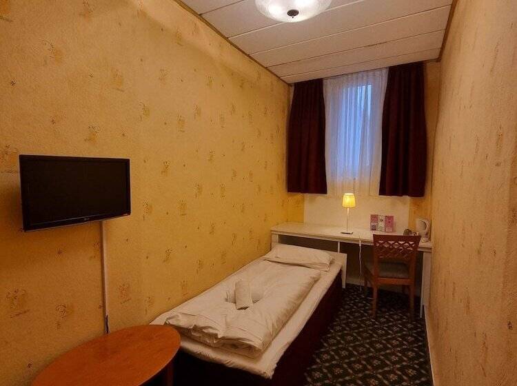 هتل Safestay Berlin Kurfurstendamm