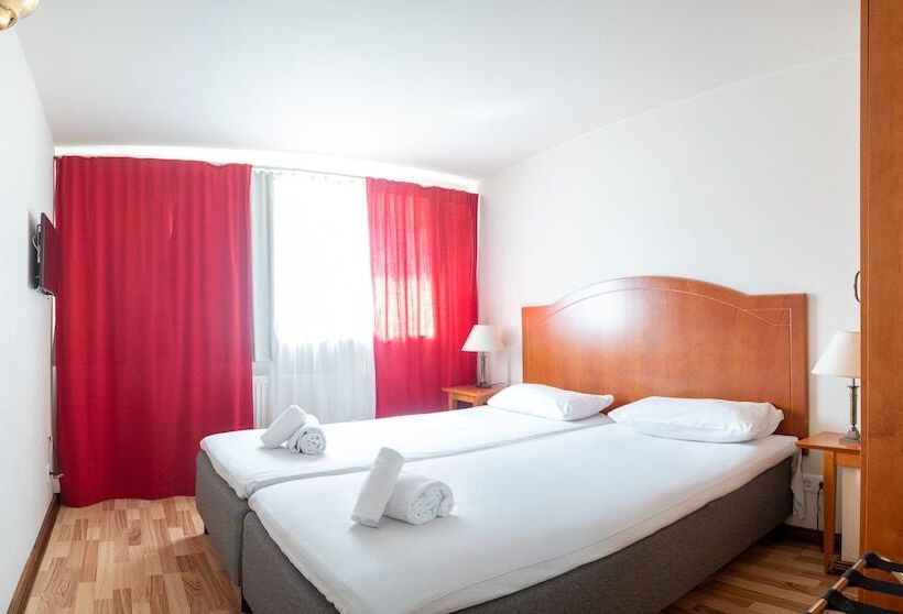 هتل Safestay Berlin Kurfurstendamm