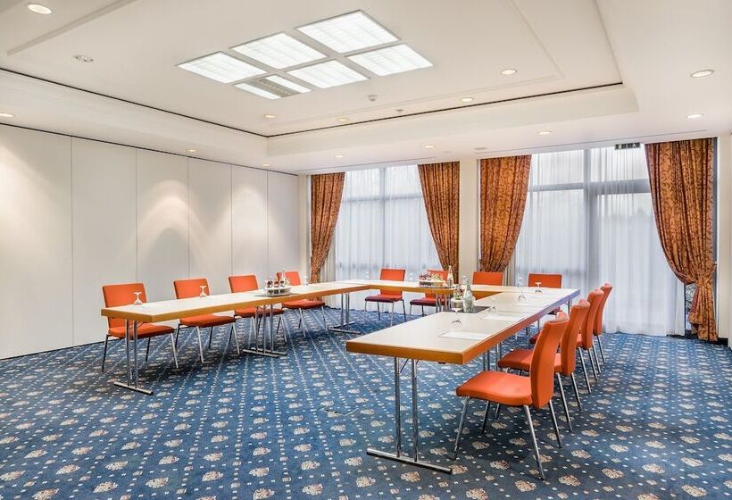 Garner Hotel Rüsselsheim by IHG